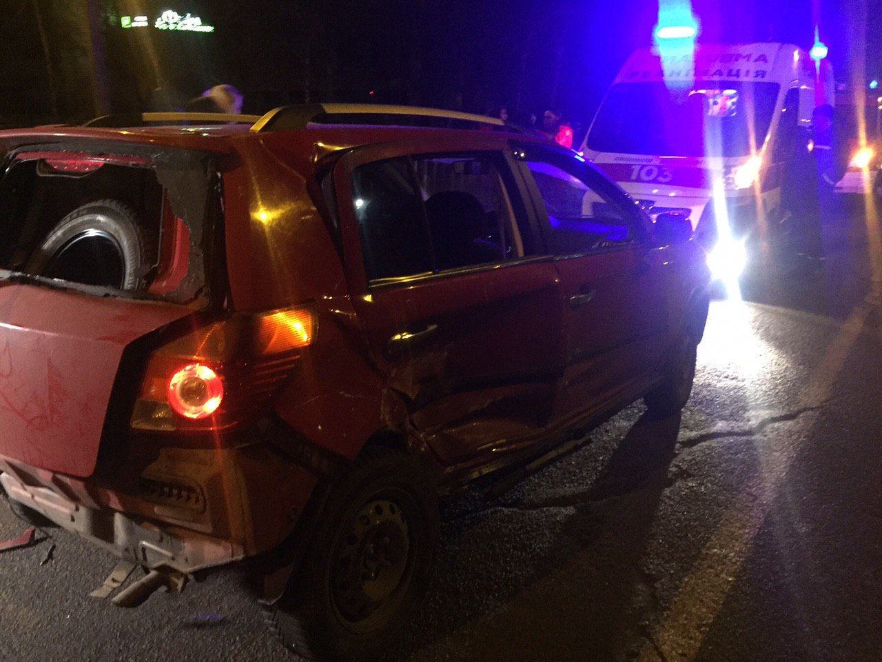 Пострадавшего в ДТП на Рабочей вызволяли спасатели. Новости Днепра