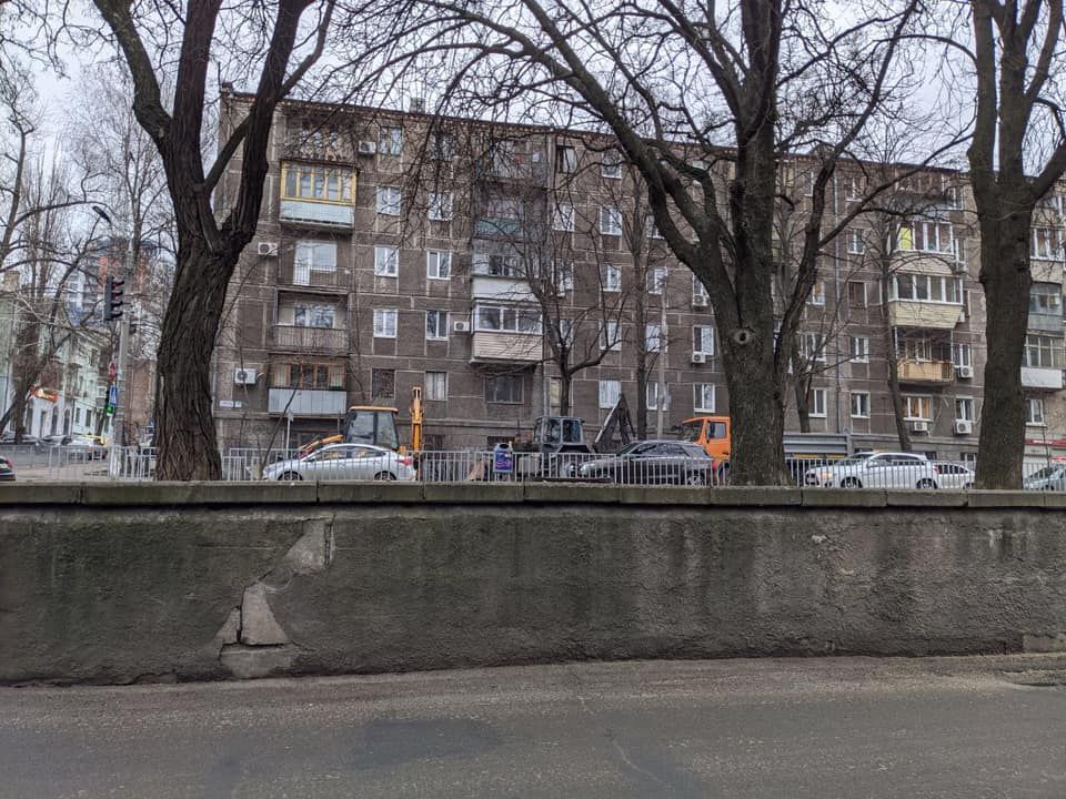 В Днепре из-за аварийных работ перекрыли движение. Новости Днепра