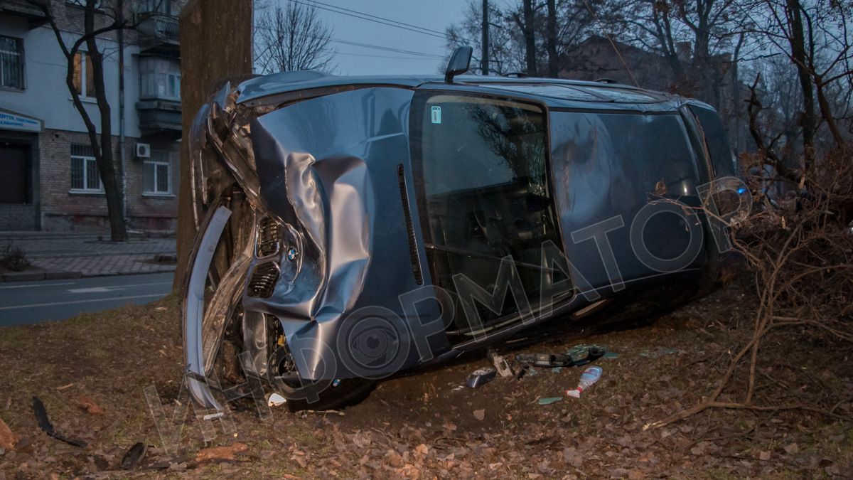 В Днепре перевернулось авто. Новости Днепра