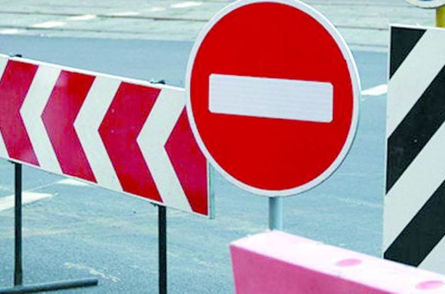 В центре Днепра на дороге образовался провал. Новости Днепра