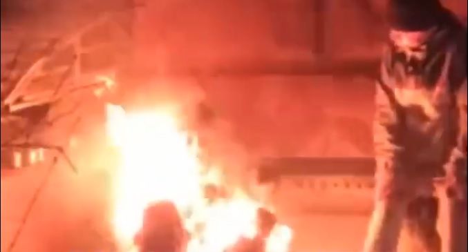 В Днепре заживо сгорел мужчина, пока люди снимали это на телефоны. Новости Днепра