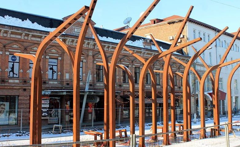 Новый тренд: почему в Днепре появляются ржавые конструкции. Новости Днепра