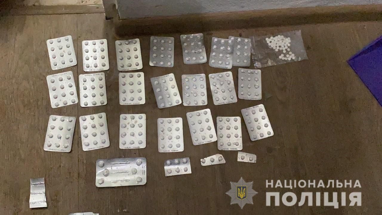 Спецоперация КОРД в Днепре: дверь в квартиру спиливали болгаркой. Новости Днепра