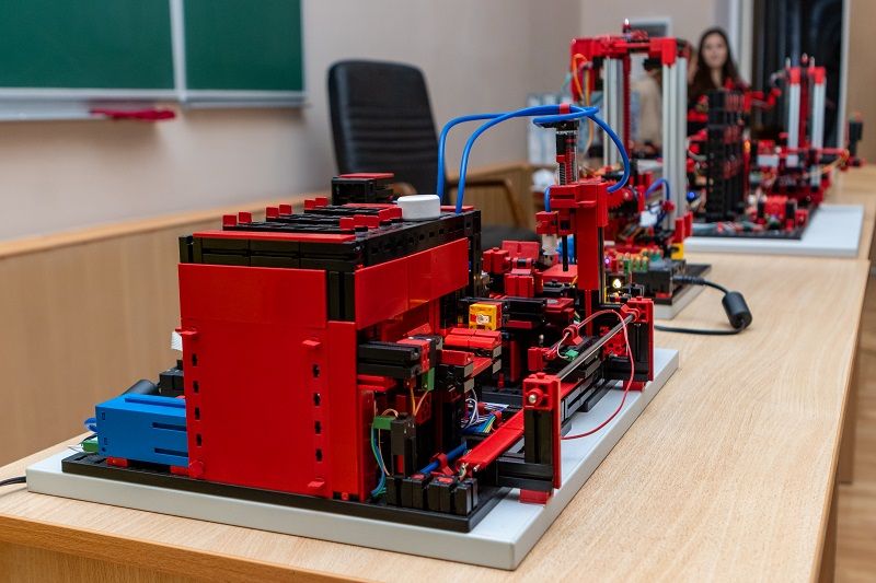 Стартовал третий сезон Interpipe Mechatronic Lab