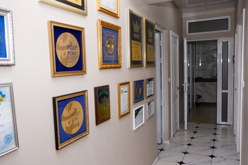 Стоматологические клиники Днепра: 5 критериев выбора стоматологии для взрослых и детей