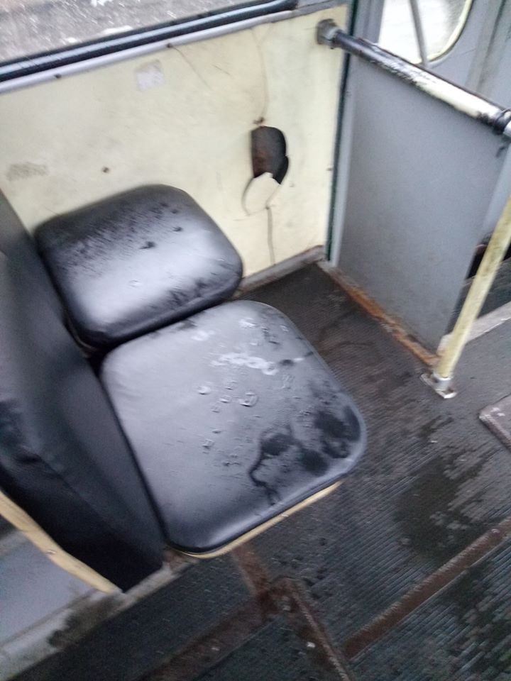 «Душ за 6 гривен»: в Днепре в троллейбусе «пошел дождь». Новости Днепра