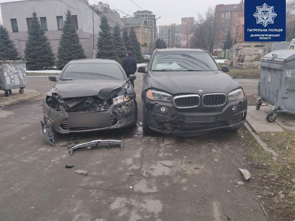 ДТП в Днепре: травмирована беременная женщина. Новости Днепра