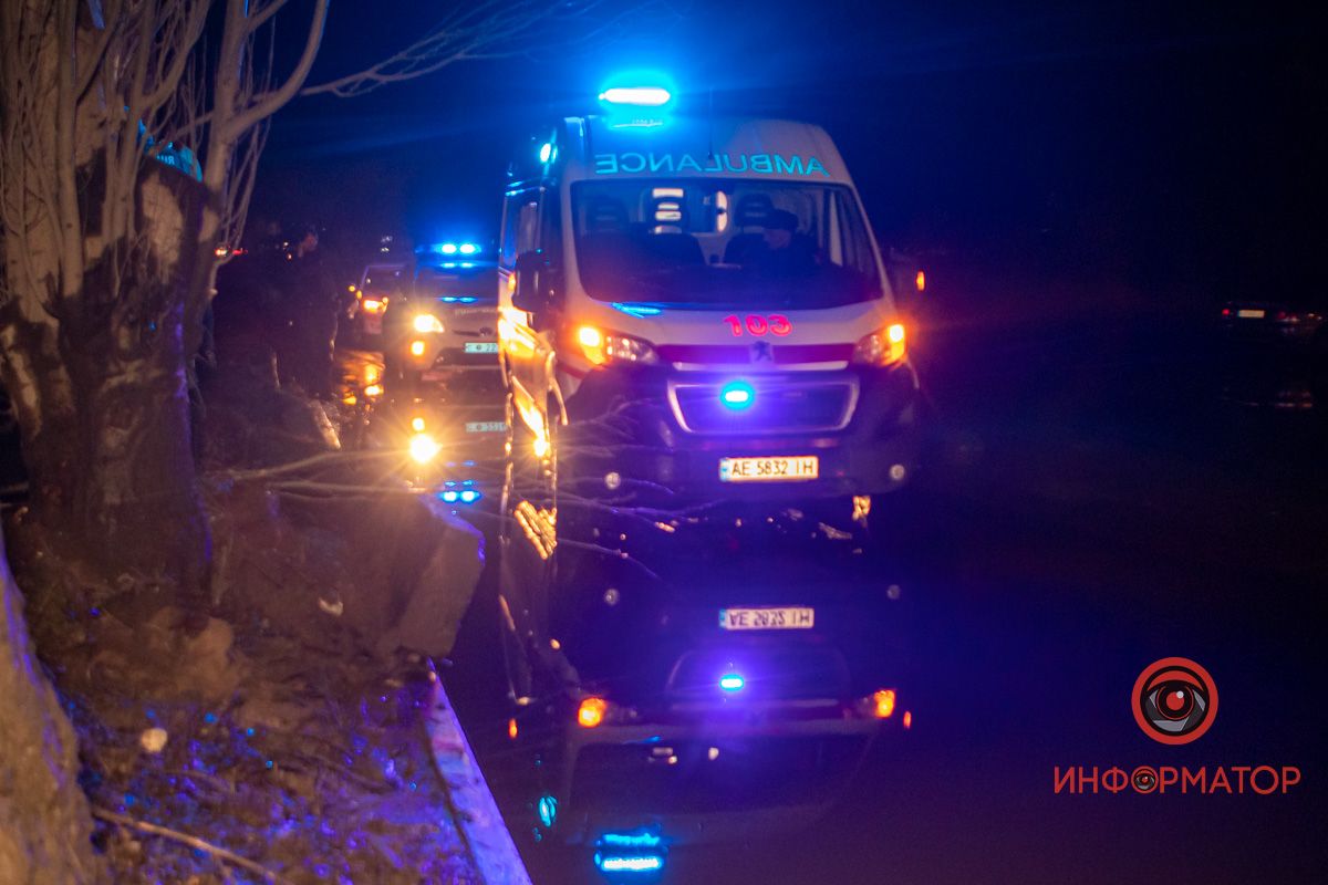 В Днепре перевернулся автомобиль. Новости Днепра