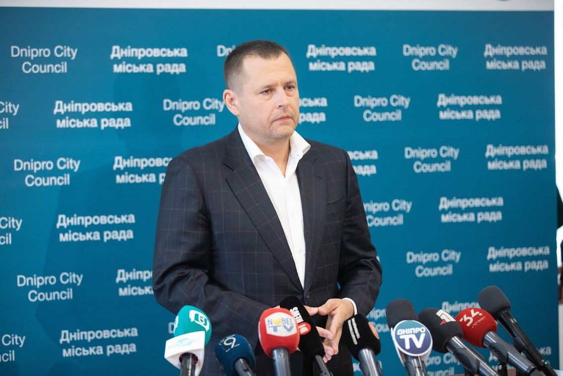 Филатов о надбавках социальным работникам. Новости Днепра