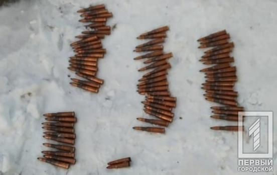 Мужчина гулял с пакетом патронов. Новости Днепра