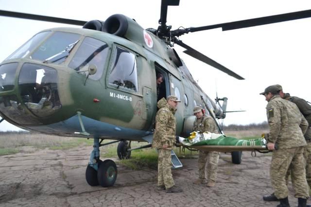 В Днепр вертолетом доставили бойцов с ранениями. Новости Днепра