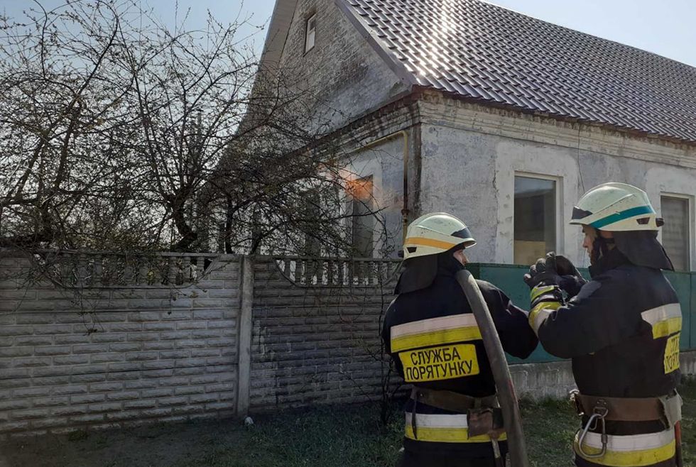 В Днепре на жилом доме загорелась газовая труба. Новости Днепра