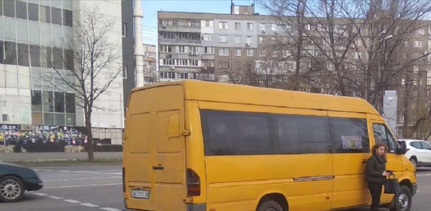 В Днепре у маршрутки отлетело колесо. Новости Днепра