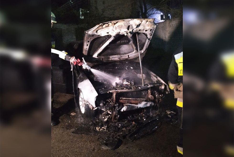 В центре Днепра горело легковое авто. Новости Днепра
