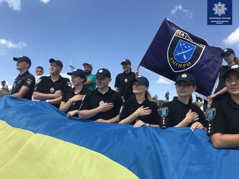 Полицейские в школах Днепра: чем они занимаются. Новости Днепра