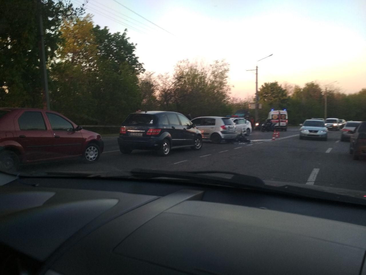 ДТП с мотоциклистом в Днепре: на дороге образовалась пробка. Новости Днепра