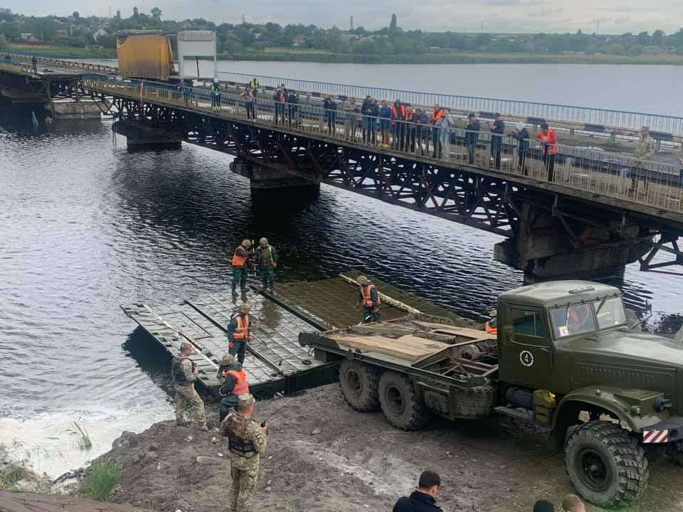 В Алексеевке начали собирать понтонный мост. Новости Днепра