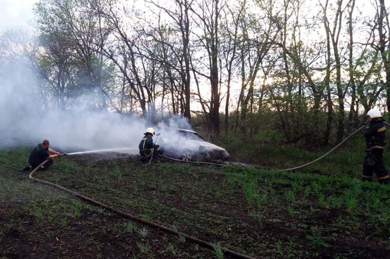 На Днепропетровщине авто загорелось во время движения. Новости Днепра