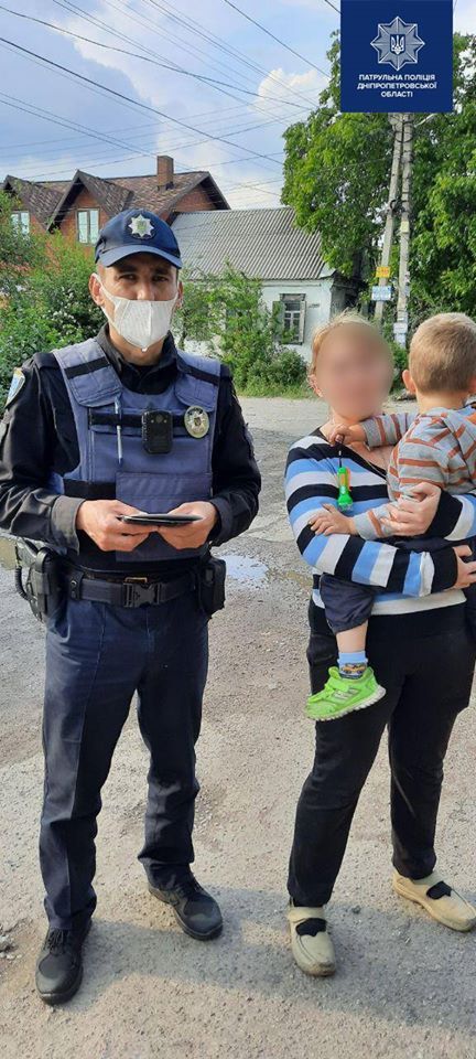 Днепрянка не заметила, как ушел ее младший ребенок, так как была занята уроками со старшими детьми. К счастью, за время отсутствия дома, мальчик не стал жертвой преступления. Новости Днепра