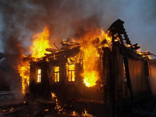Дом загорелся сегодня ранним утром. Новости Днепра