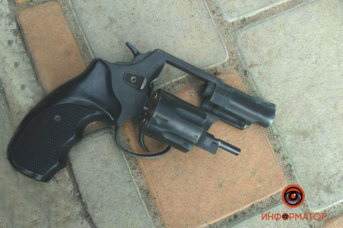 В Днепре мужчина выстрелил подростку в лицо. Новости Днепра