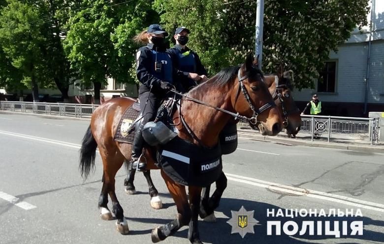 Всего за вчера состоялось около 500 мероприятий. В полицию с сообщениями о возможных нарушениях обращались почти сотню раз.. Новости Украины