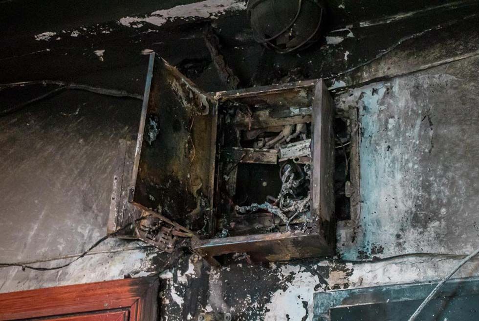 Сильное задымление: в Днепре из многоэтажки эвакуировали людей. Новости Днепра