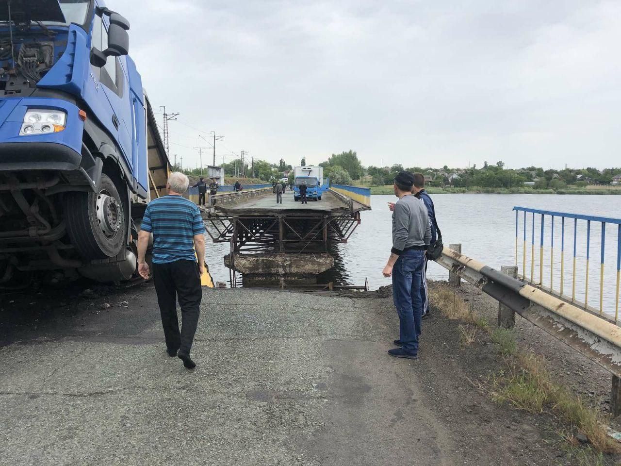 На Днепропетровщине обрушился мост во время проезда фуры. Новости Днепра