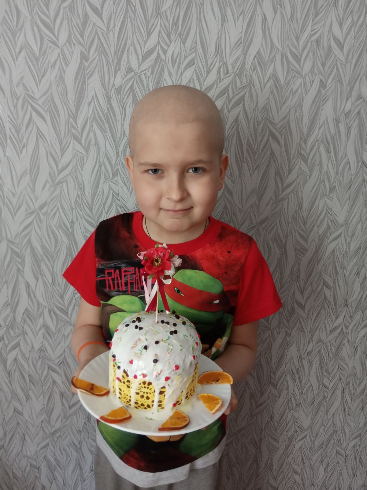 Ребенку, больному лейкозом, нужна помощь