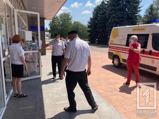 На сессии горсовета умер чиновник: подробности  Бризецкий умер сессия горсовета