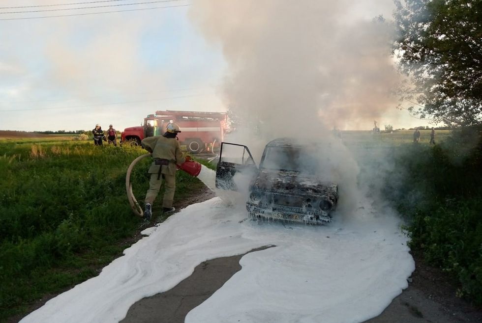 На Днепропетровщине полностью сгорело авто. Новости Днепра