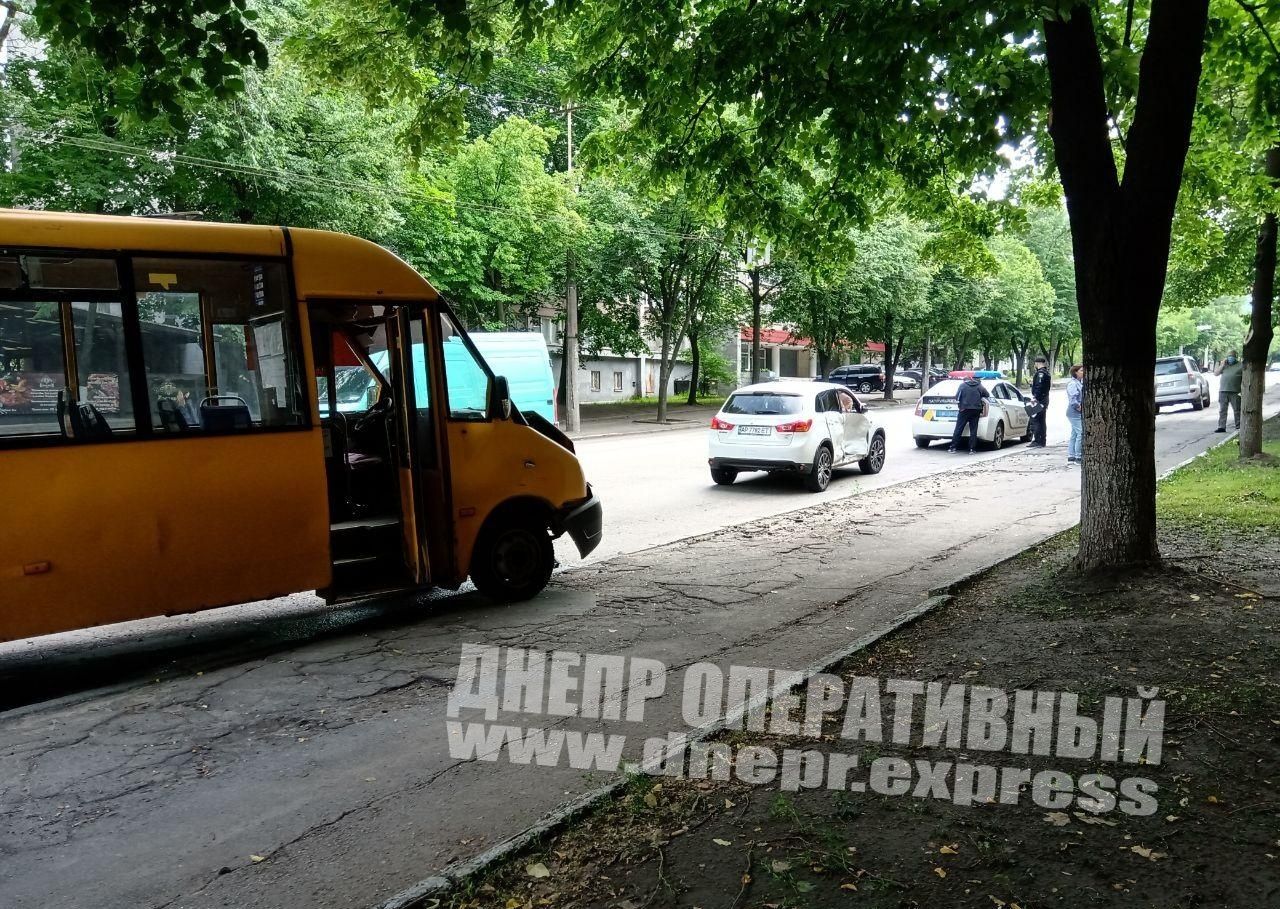 ДТП с маршруткой в Днепре: появились фото. Новости Днепра