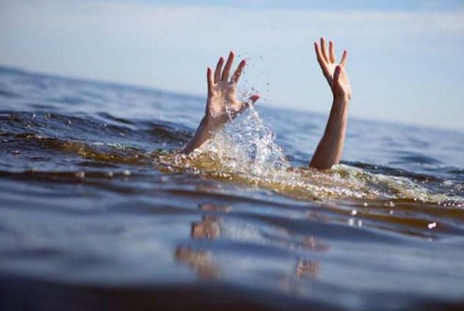 Ребенок нырнул в воду и исчез. Новости Днепра