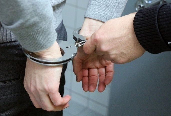 По горячим следам задержали подозреваемых в грабеже. Новости Днепра