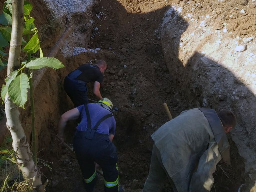 Мужчину в траншеи засыпало насмерть. Новости Днепра