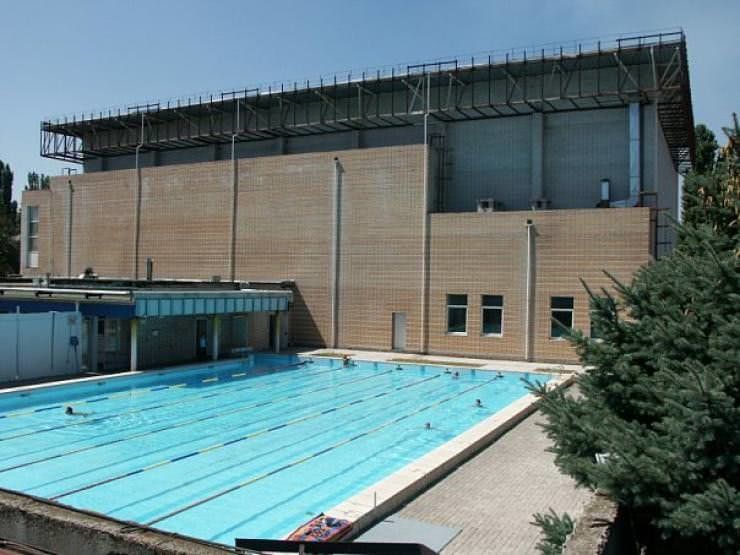 бассейны Днепр