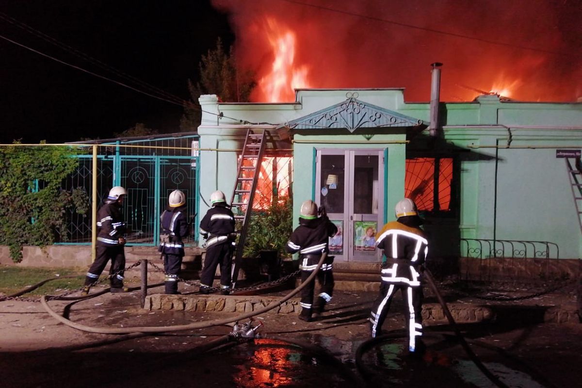 загорелись магазин и частный дом. Новости Днепра