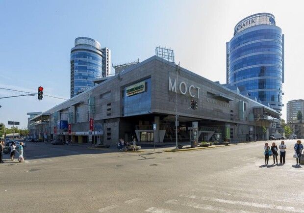 В Днепре в Мост-сити эвакуируют людей. Новости Днепра