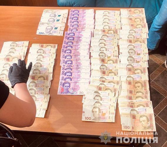 На Днепропетровщине мужчину задержали на взятке полицейскому. Новости Днепра