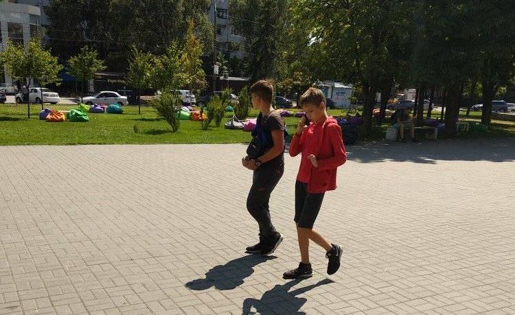 Подростки отбирают деньги у детей. Новости Днепра