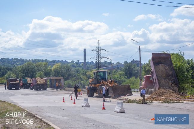 Начались восстановительные работы на рухнувшем мосту. Новости Днепра