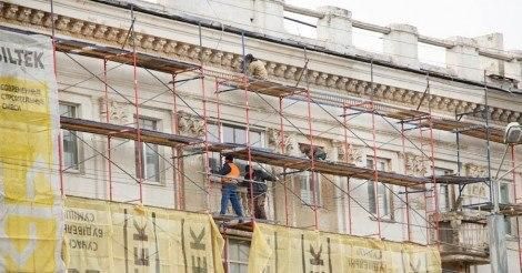 Строителя ударило током, он упал с высоты и умер. Новости Днепра 