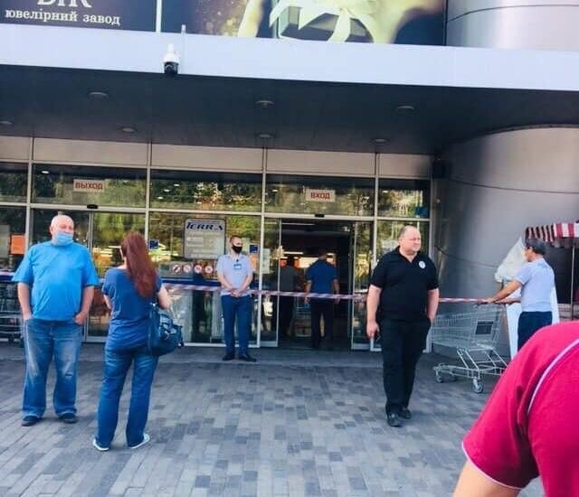 В Днепре в торговом центре эвакуируют людей. Новости Днепра