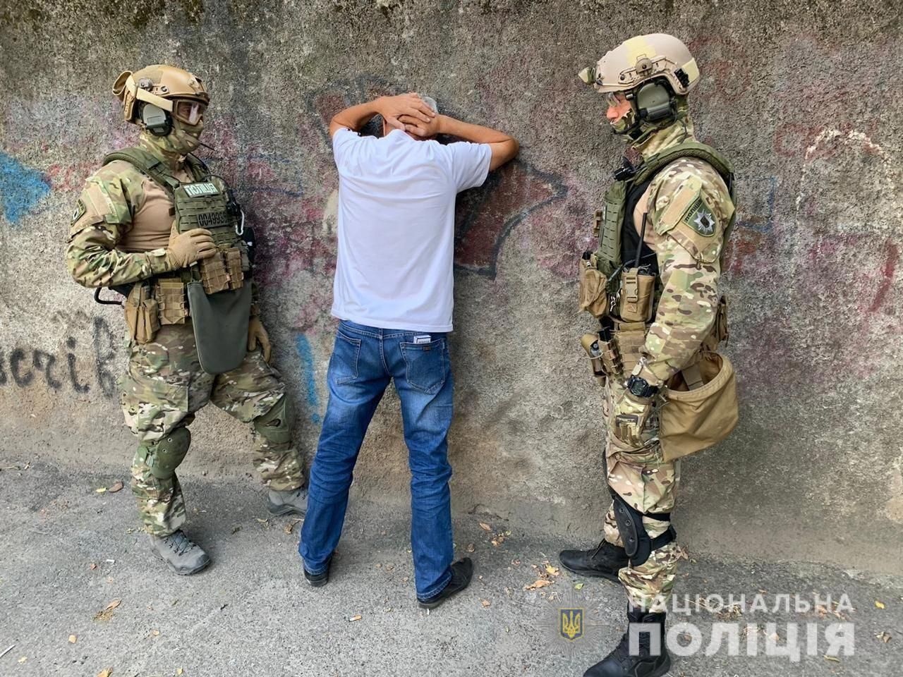 Задержали банду вооруженных рекетиров. Новости Днепра
