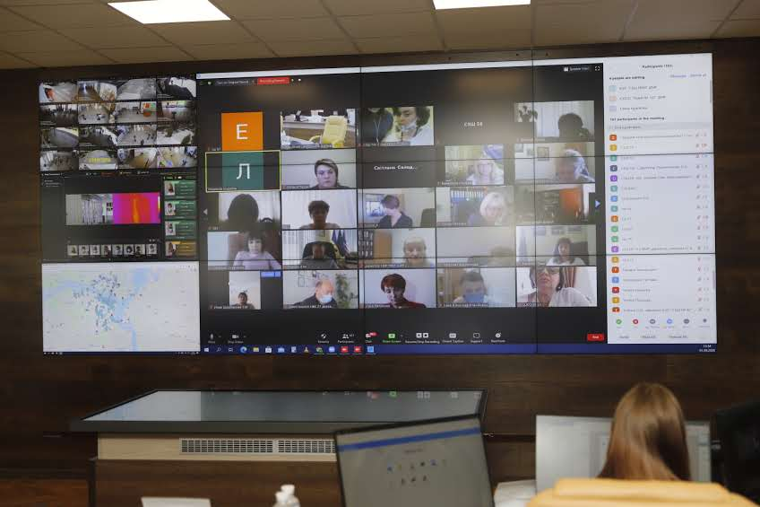 Мэр поздравил учителей с 1 сентября. Новости Днепра