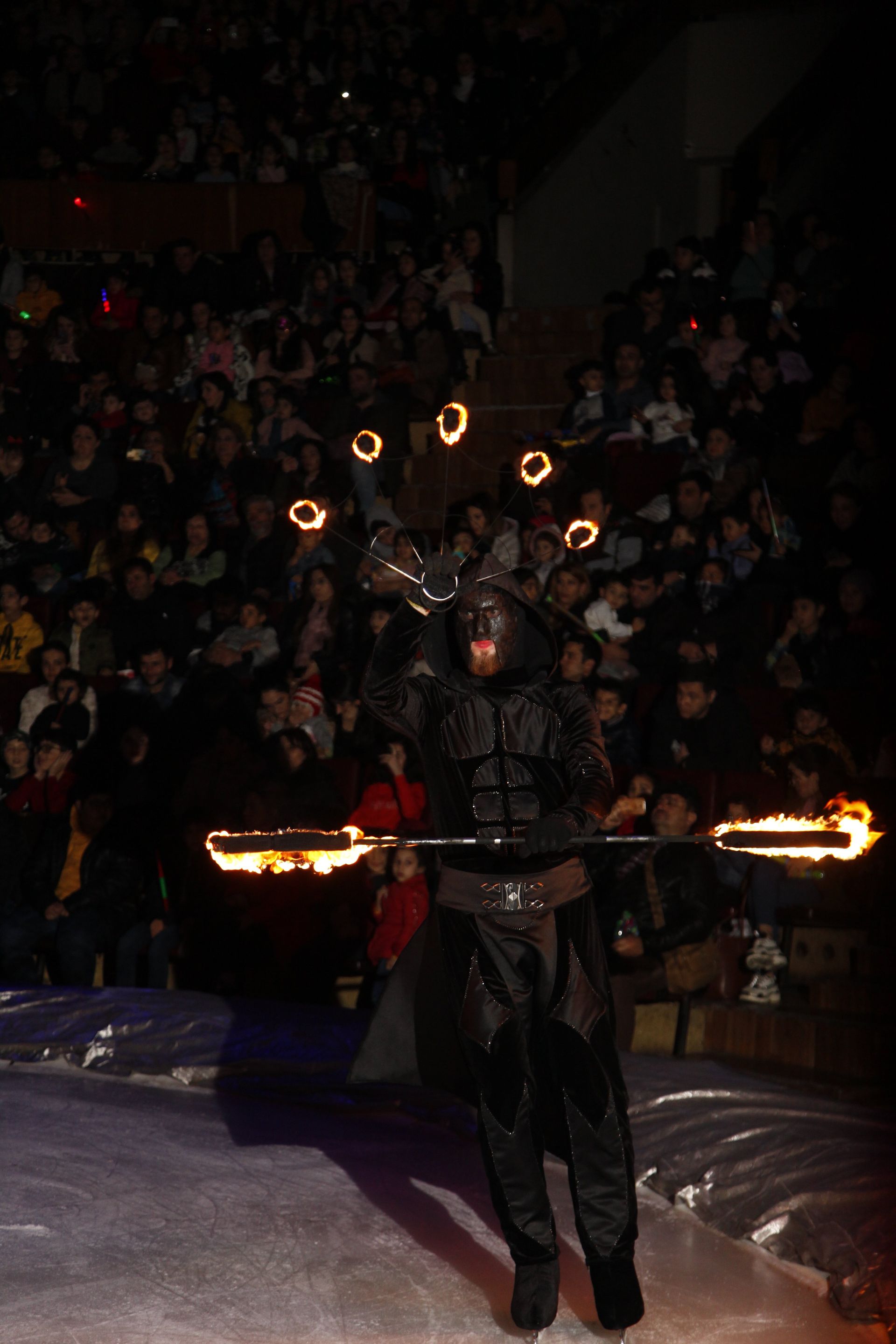 Цирк на льду «Ледовое Королевство»