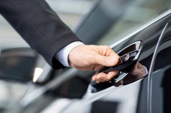Обнародован перечень из 7 участков, на которых ежегодно с 1 апреля до 1 ноября разрешено увеличение скорости транспорта до 70 километров в час. Новости Днепра