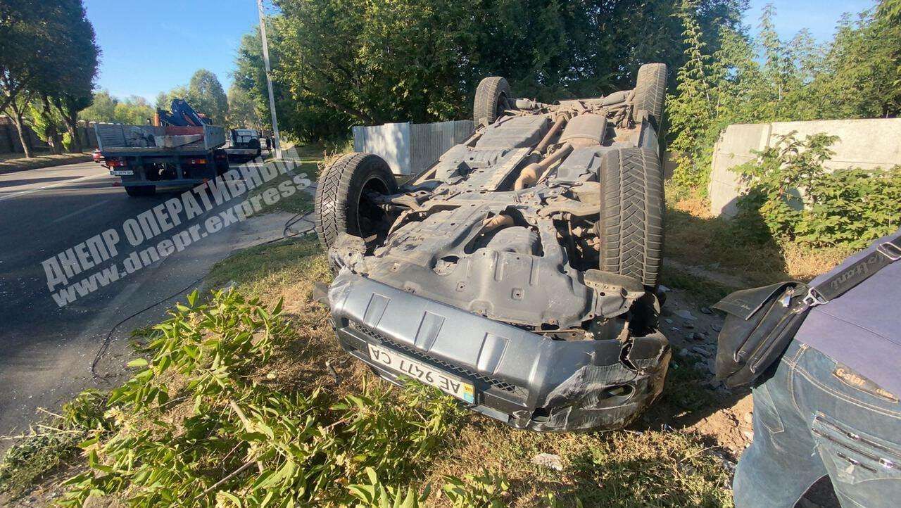 В регионе авто влетело в столб. Новости Днепра