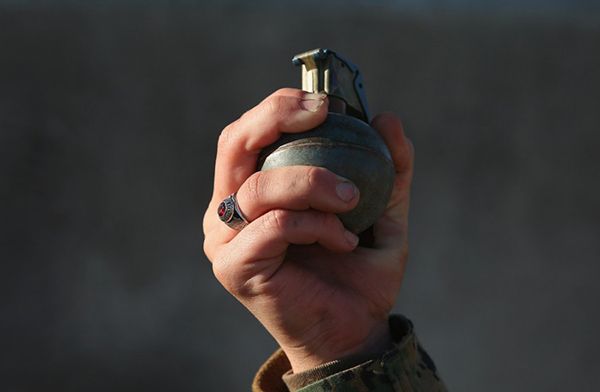 Мужчина швырнул гранату в жилой дом. Новости Днепра