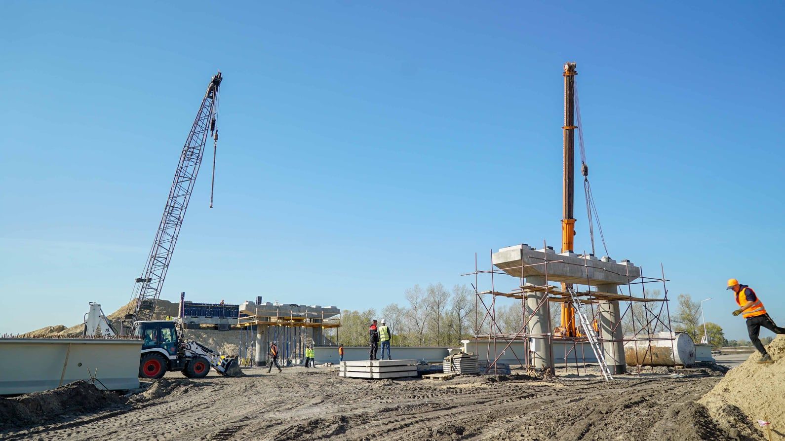 Что происходит на строительстве трассы Днепр-Решетиловка в Днепропетровской области – фотофакт
